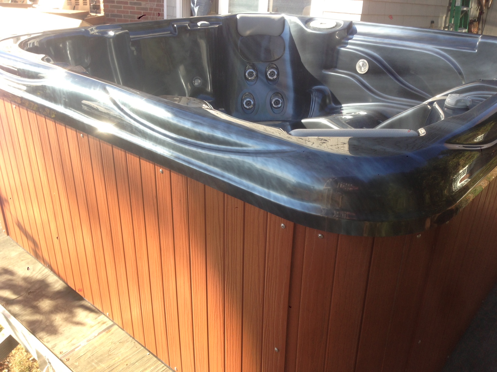 Hot Tub Removal Can Be a Draining Experience OC